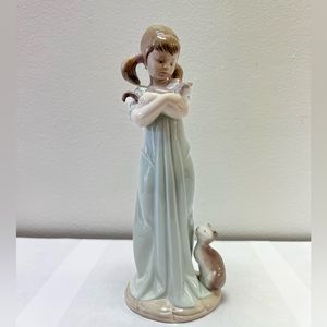 Lladro Don’t Forget Me Porcelain Figurine 5743